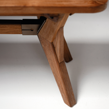 Kupu-Kupu Bench