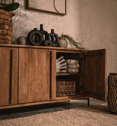 Outline Dresser 3 Doors