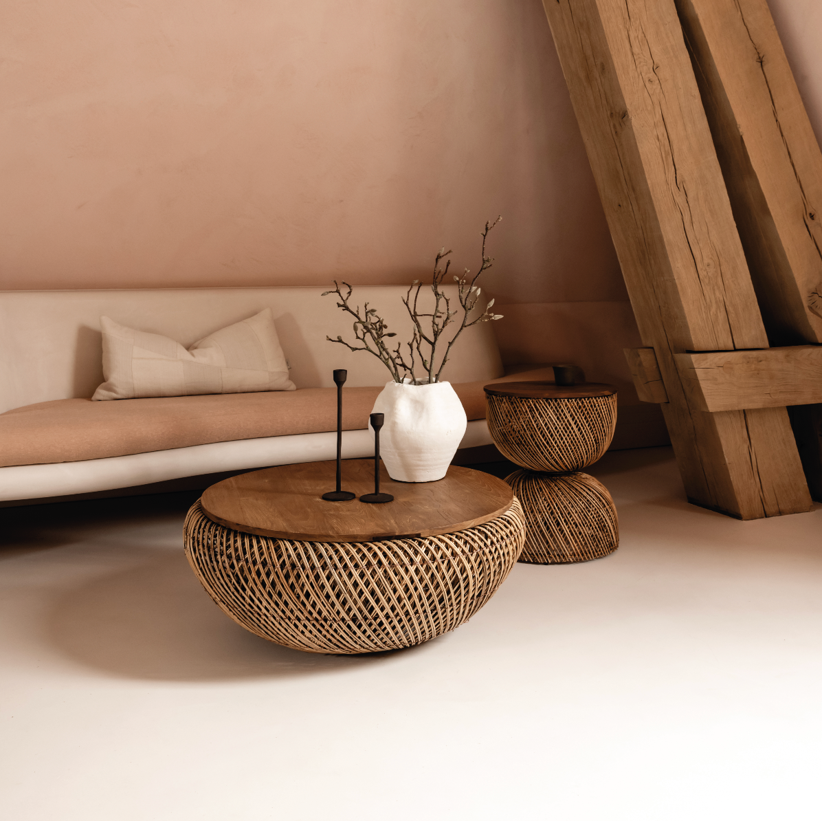 Wave Side Table Kulit