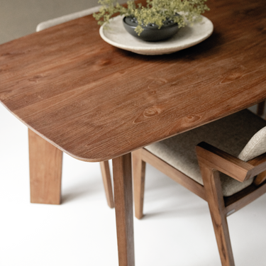 Grace Dining Table