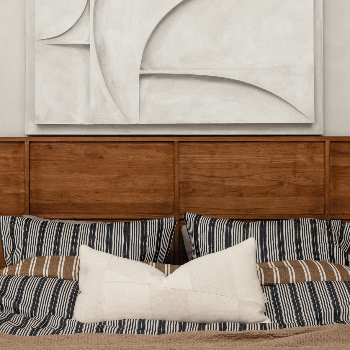 Outline Bed